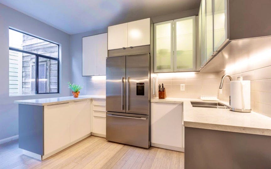 Vybe Living - SoMa coliving space kitchen