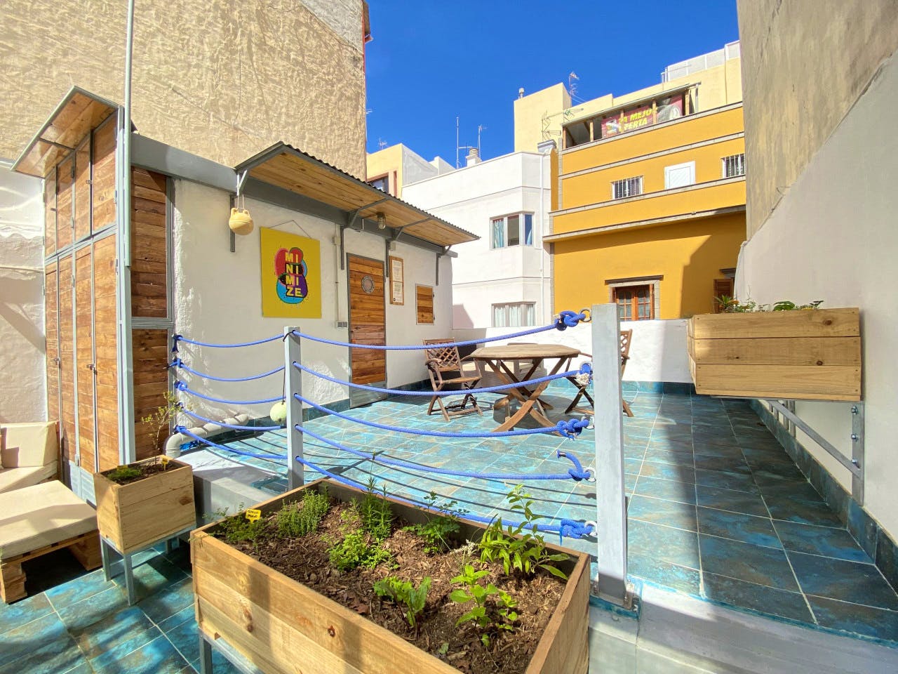 Vibrant Ecofriendly House w/ Workspaces + Terrace