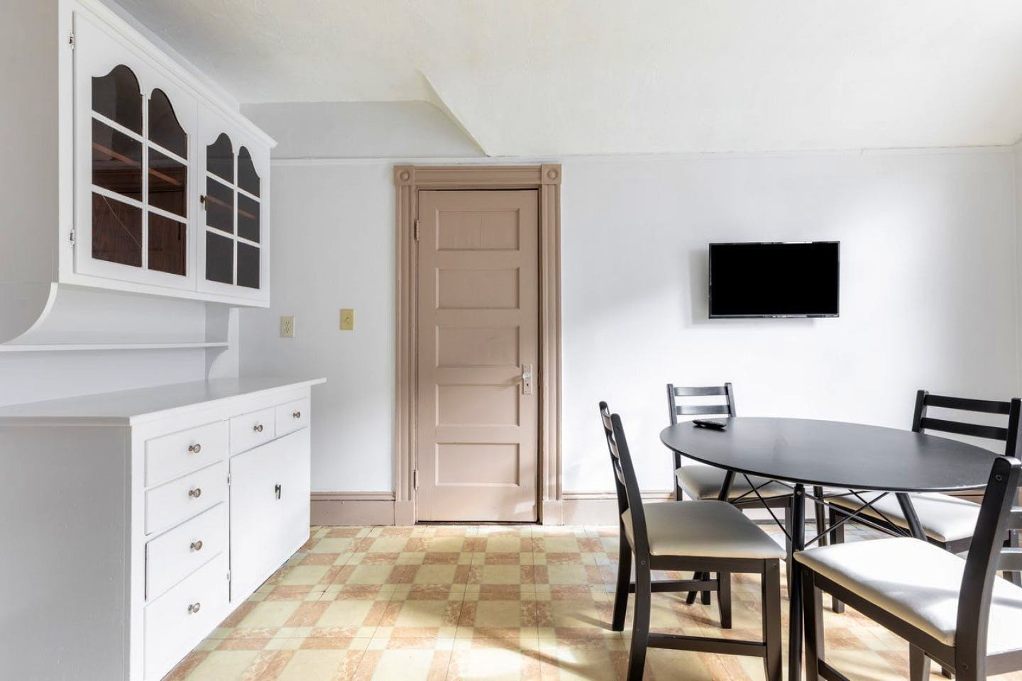 Spacious Chic Apt. near 1km from Faneuil Hall
