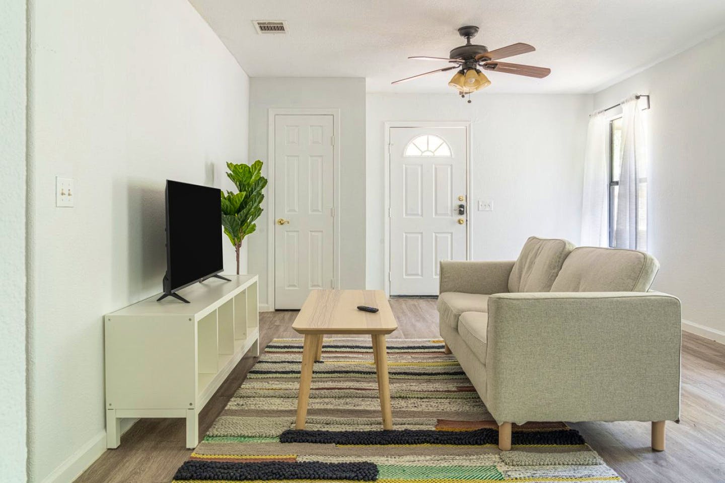 Coliving Apartment with 3 beds in Franklin Park, Austin - Book Now 
