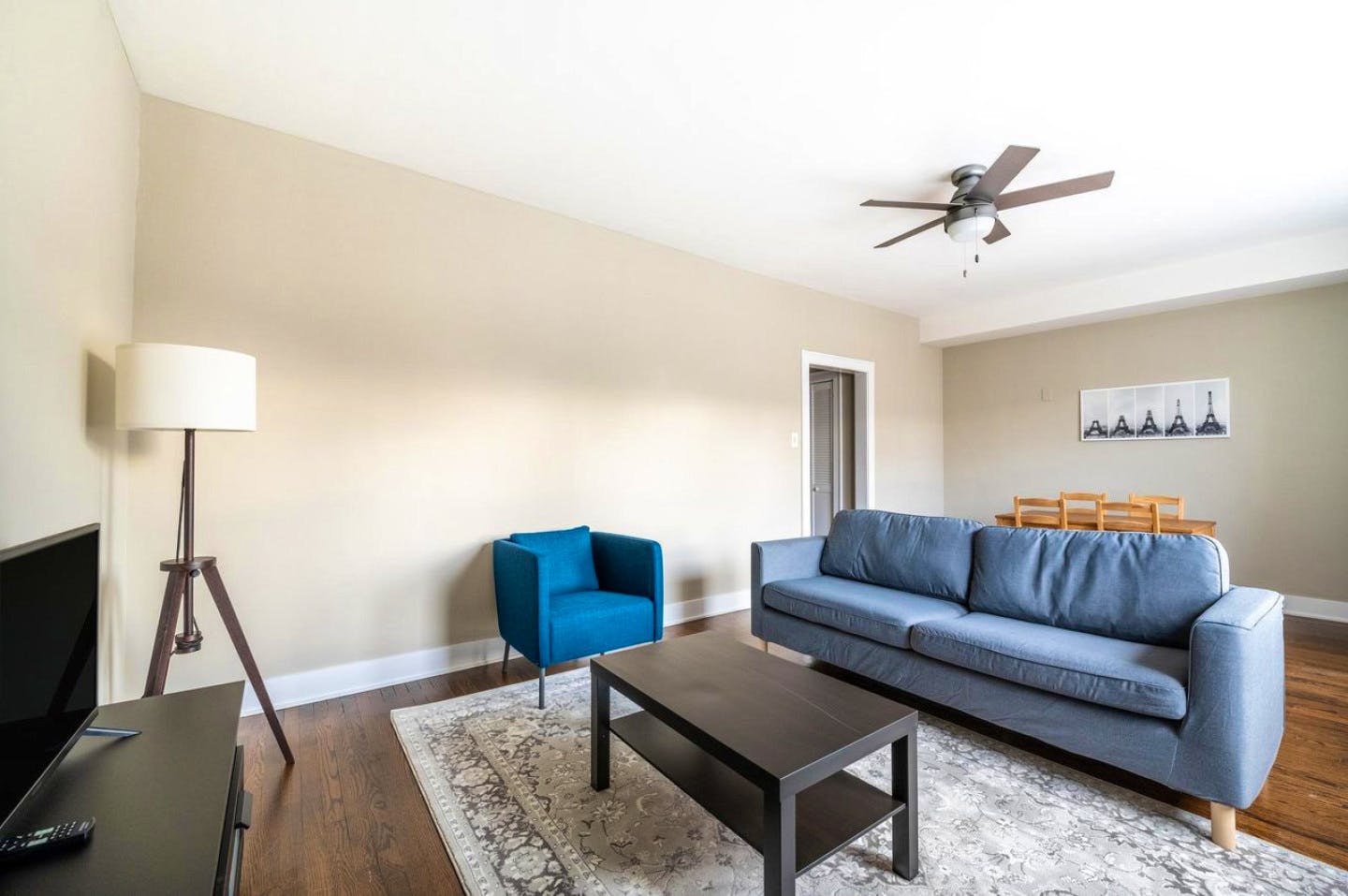 Incredible Stunning Apt. 1 mile away from Palmer Square Park