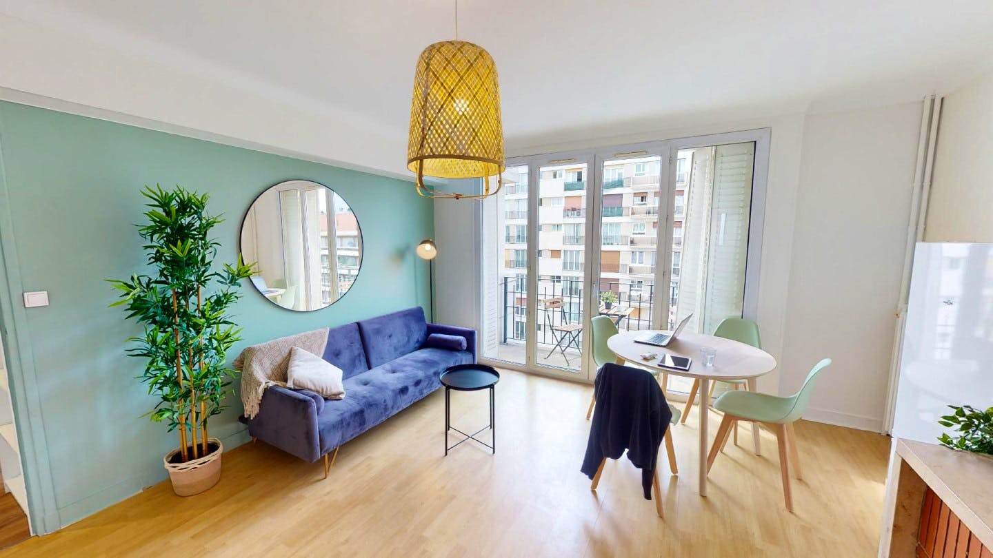 3-Bed Apartment on Rue de Saussure 75017 Paris