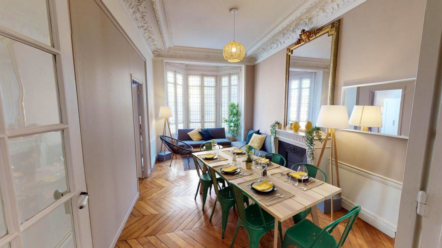 Elegant apartment near Monceau