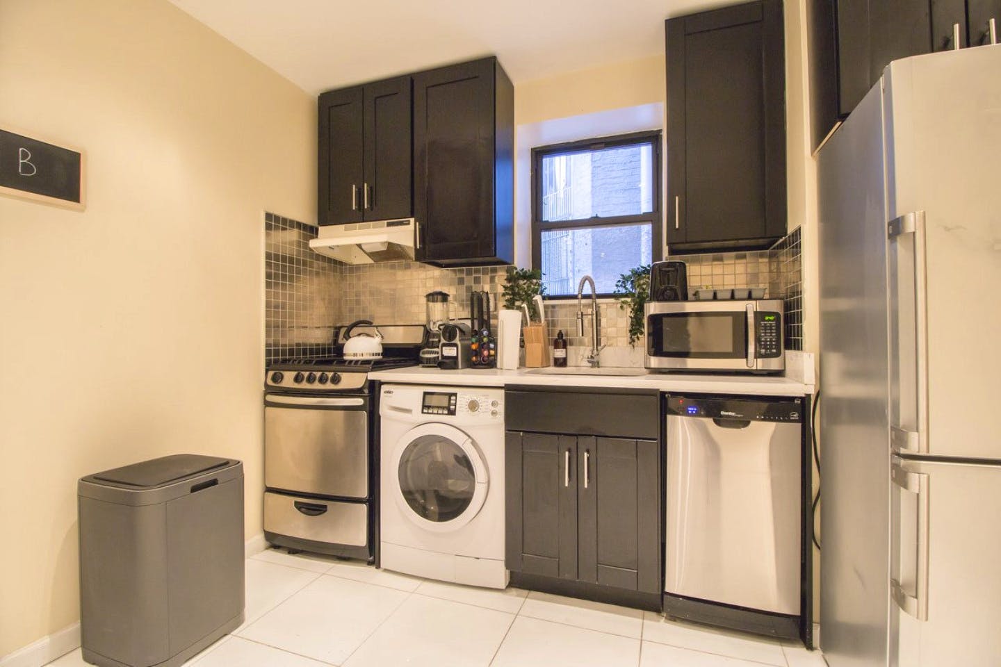 Exceptional Stunning Apt. 1 block away from Central Park