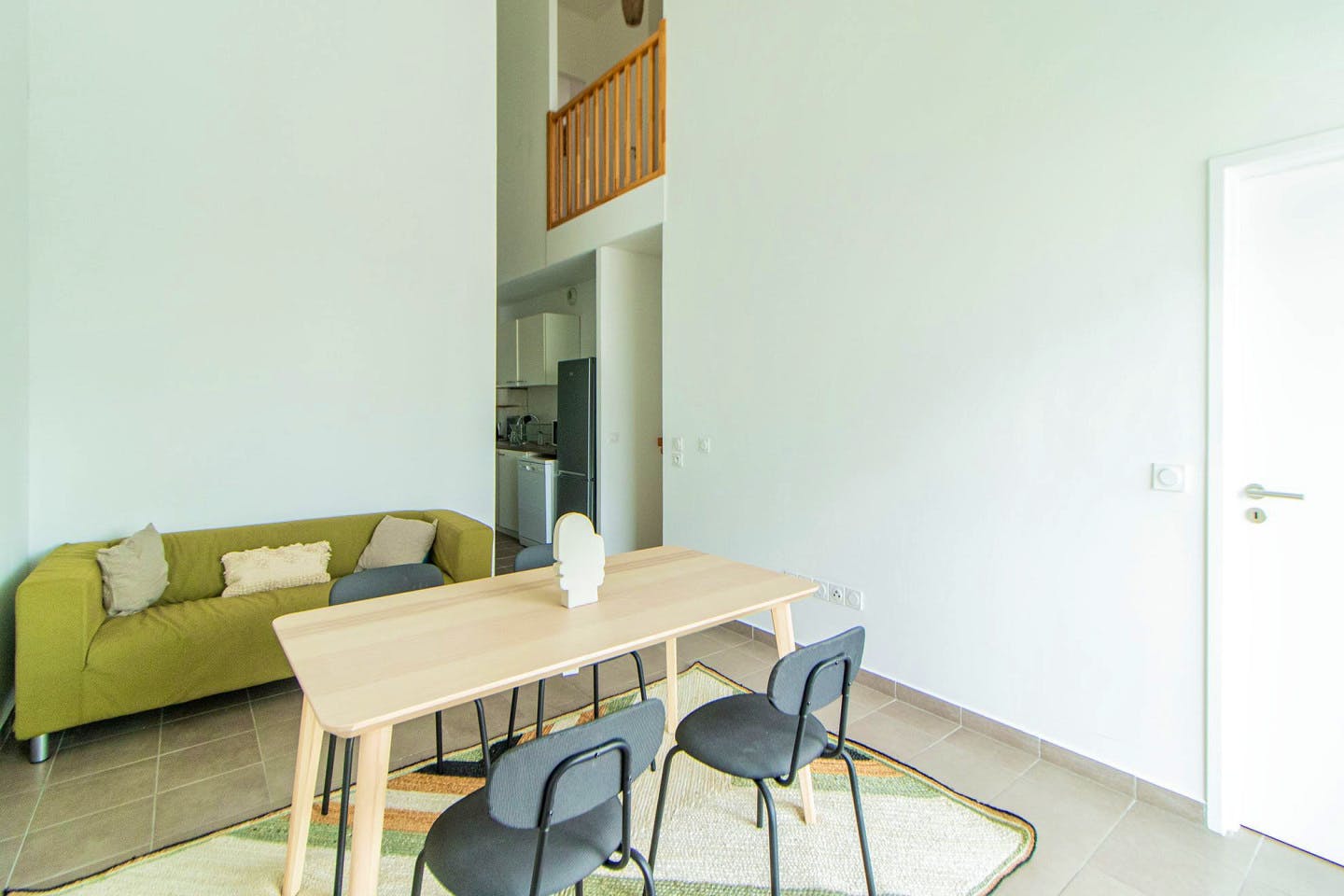 Spacious 83 m² coliving duplex for rent in Paris