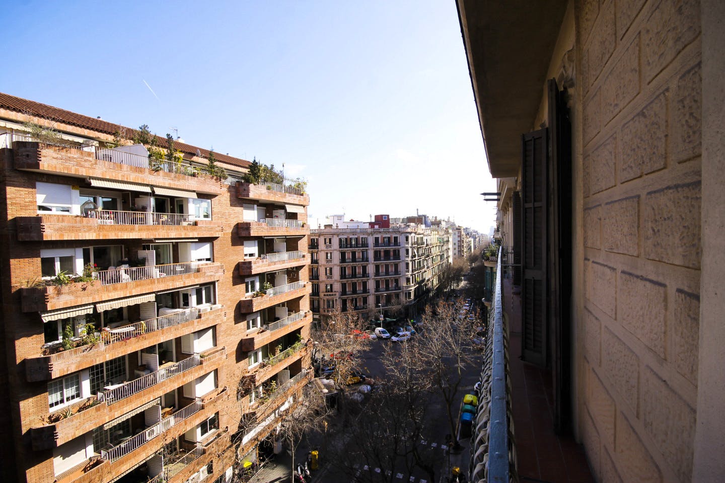 Bright apartment near Avinguda Diagonal