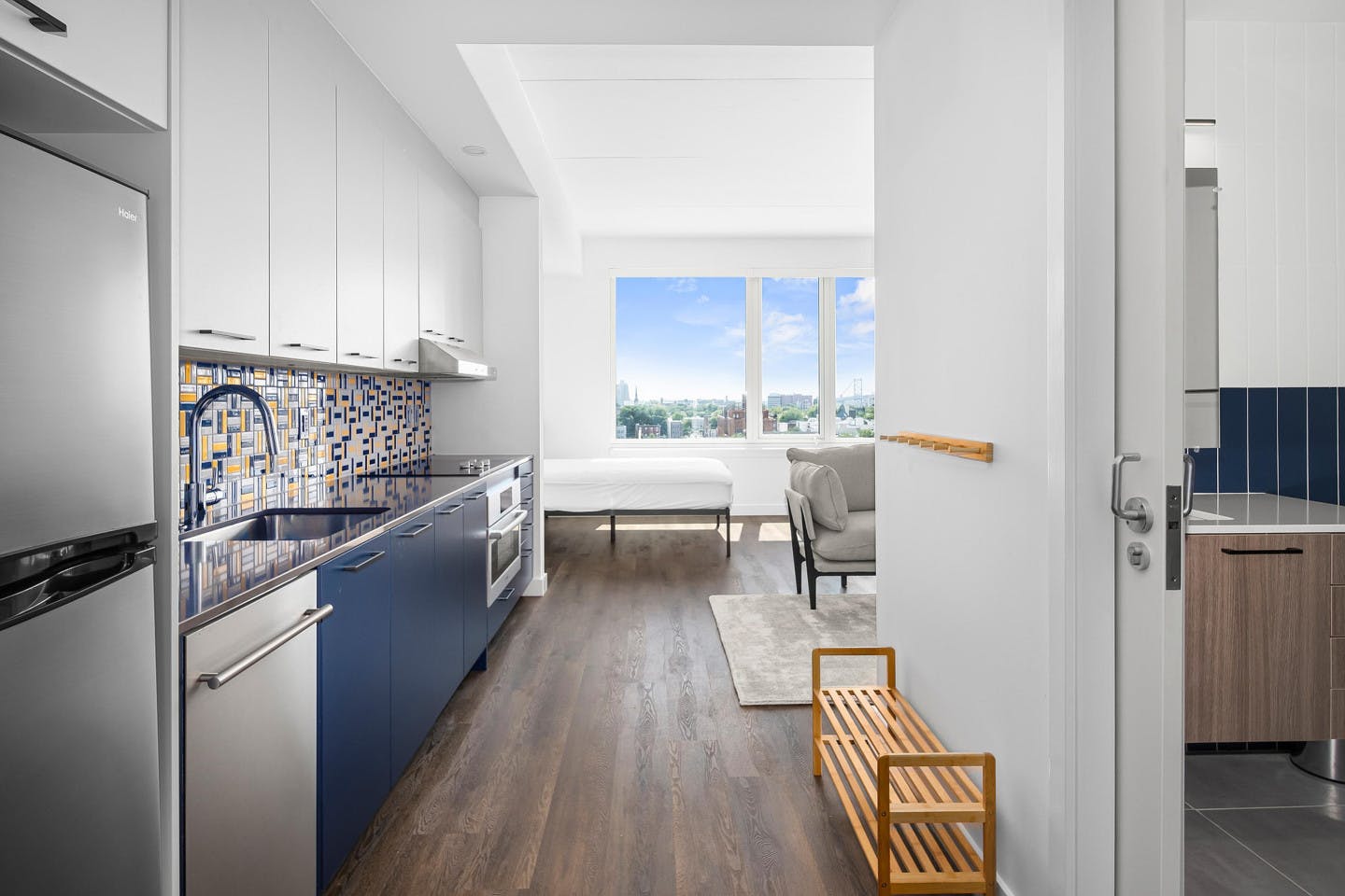 Stunning Vibrant Complex w/ Pool + Terrace in front of Fairmount Metro Station