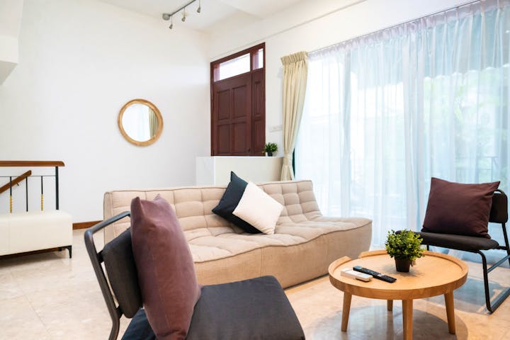 Charming townhouse apartment near Bedok Mkt Pl Bus Stop