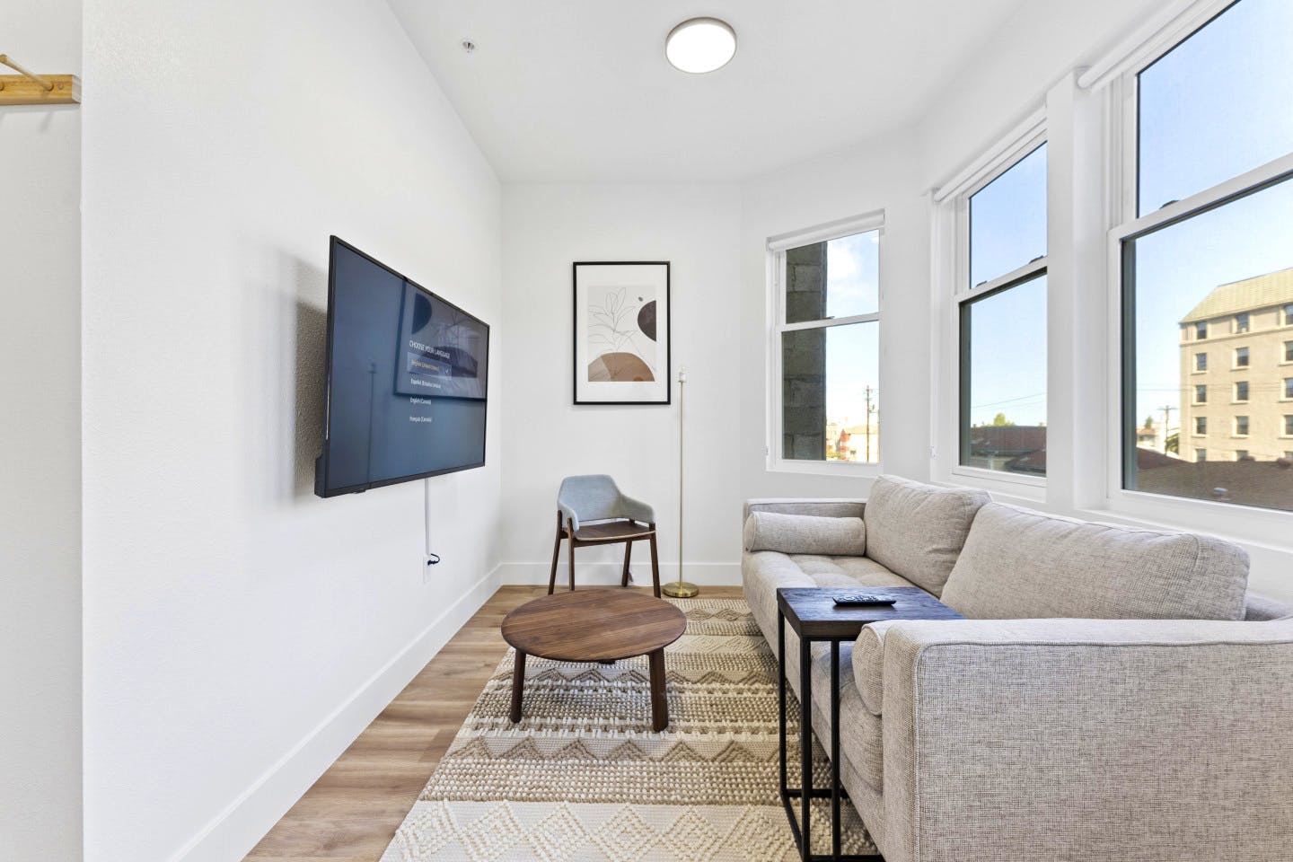 Stylish Cozy Apt. w/ Terrace one block away from African American Museum and Library at Oakland