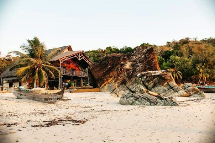 Maison en bord de mer près de la plage de Manafiafy