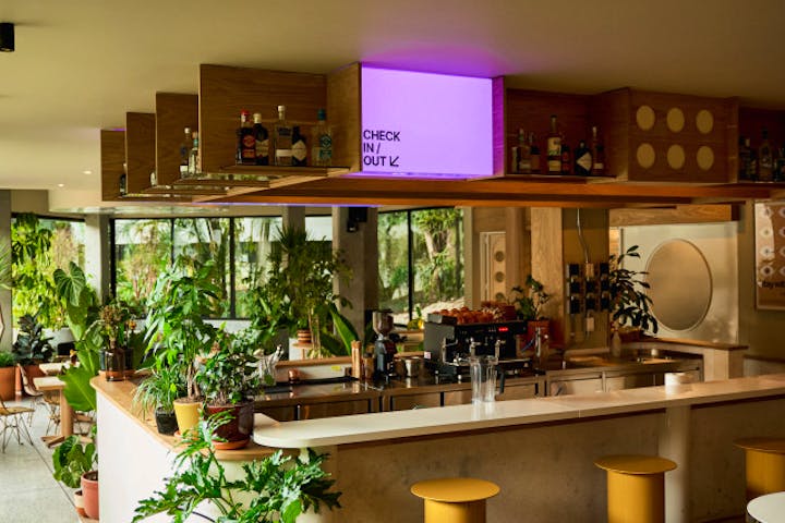Immeuble moderne et élégant avec restaurant, bar et cafétéria à El Poblado.