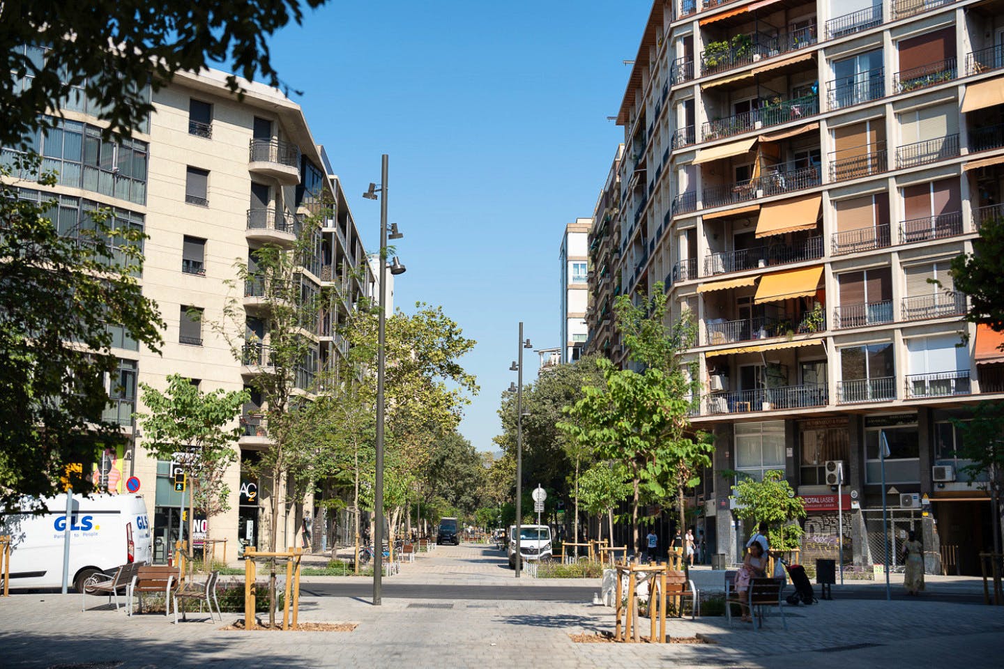 Vibrant apartment near Sant Antoni Market