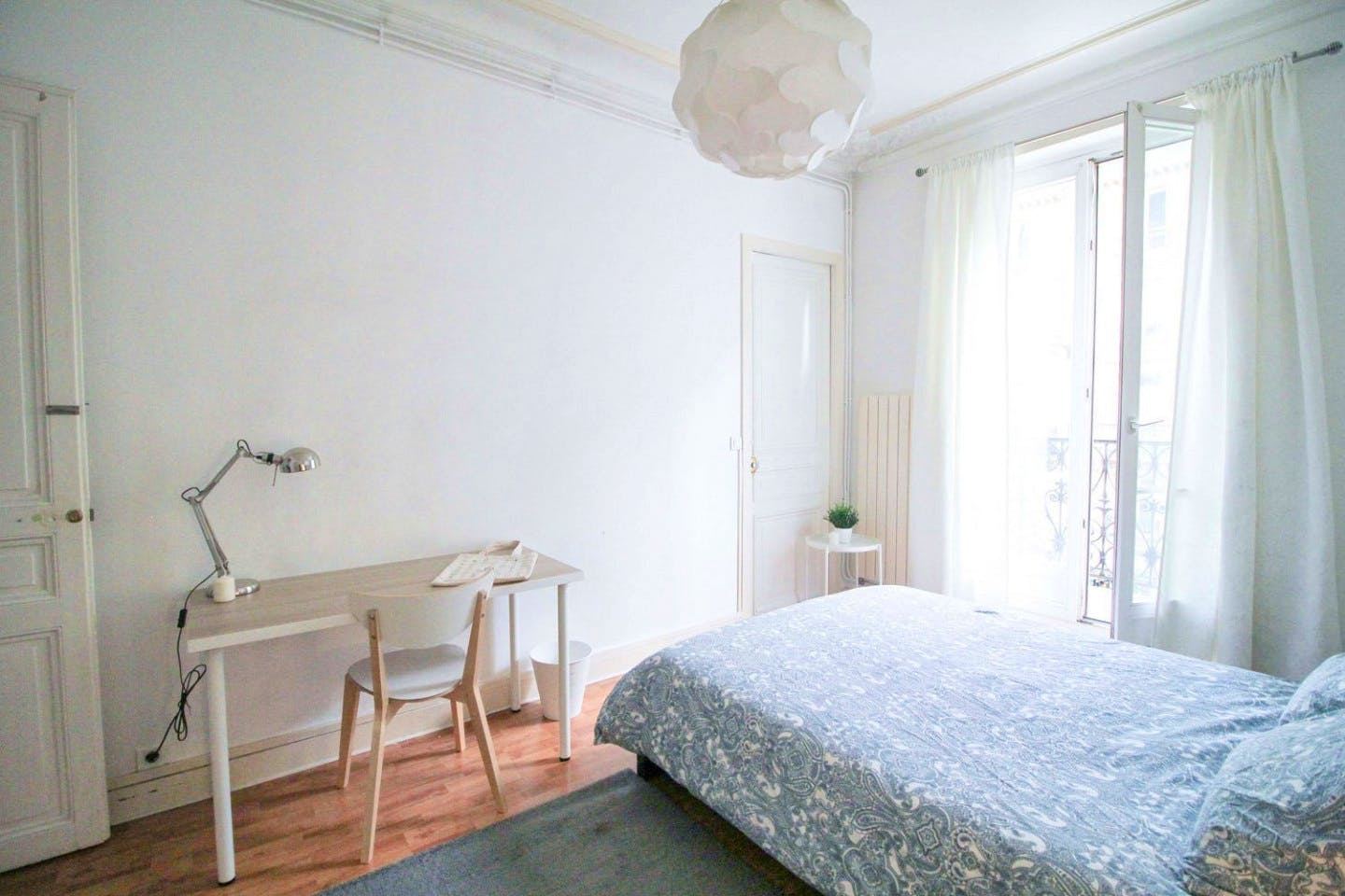 Superb apartment with a magnificent view of Montmartre