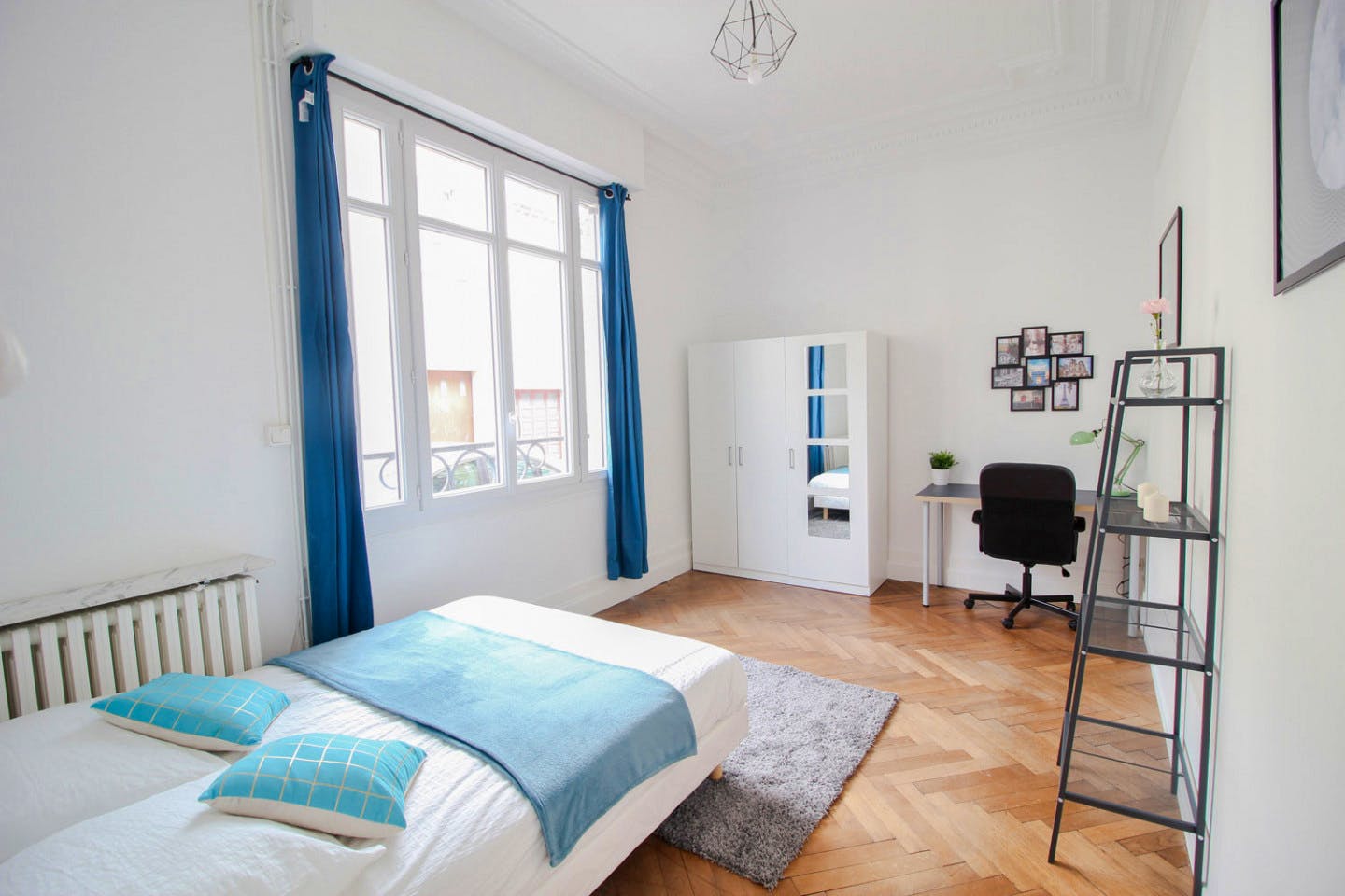 Bright and spacious apartment located near the University of Bordeaux