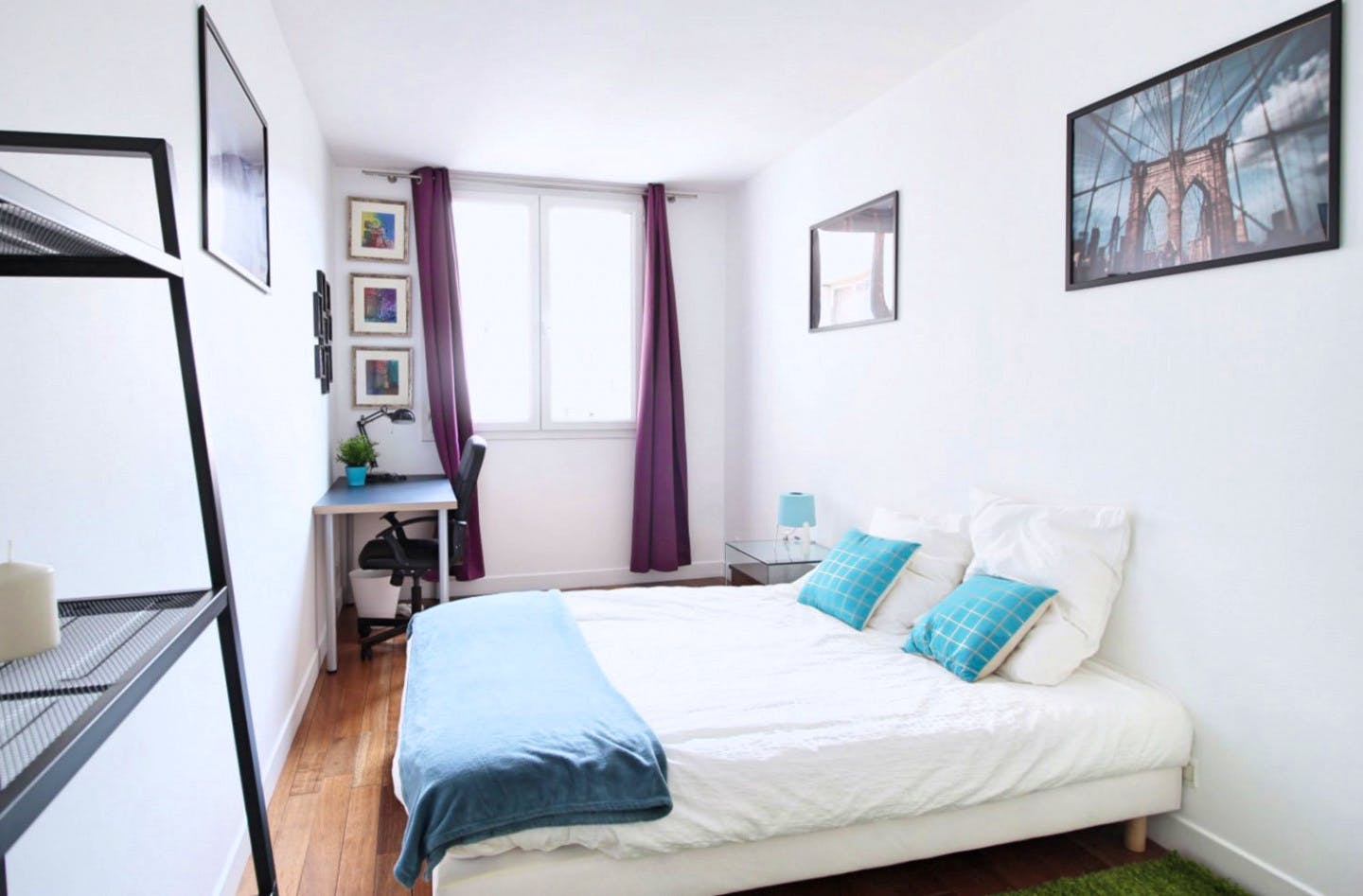 Bright and well appointed apartment located near the Sacré Cœur