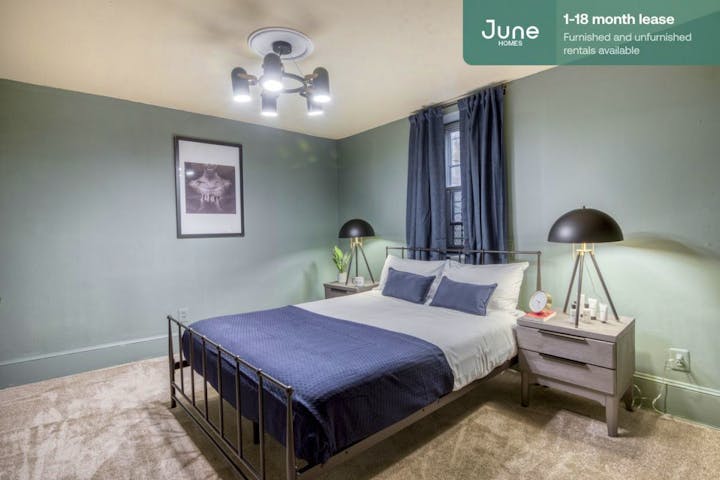 #337 Queen room in Columbia Heights 5-bed / 2.0-bath apartment