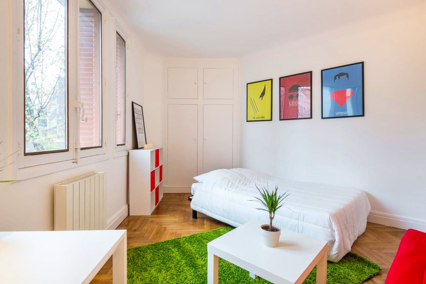 3-Bed Apartment on Rue Salomon Reinach