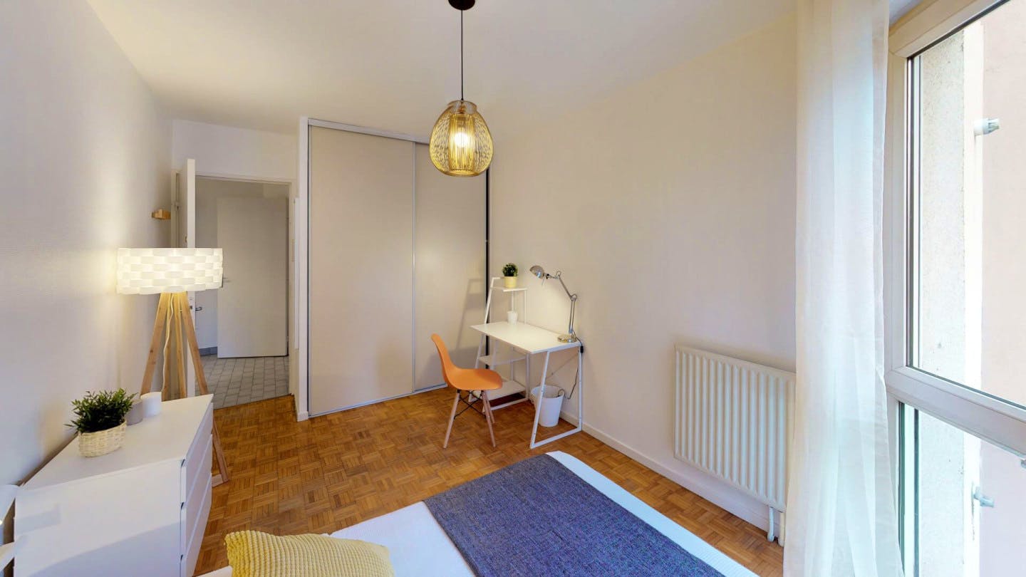 3-Bed Apartment on Rue Ternois