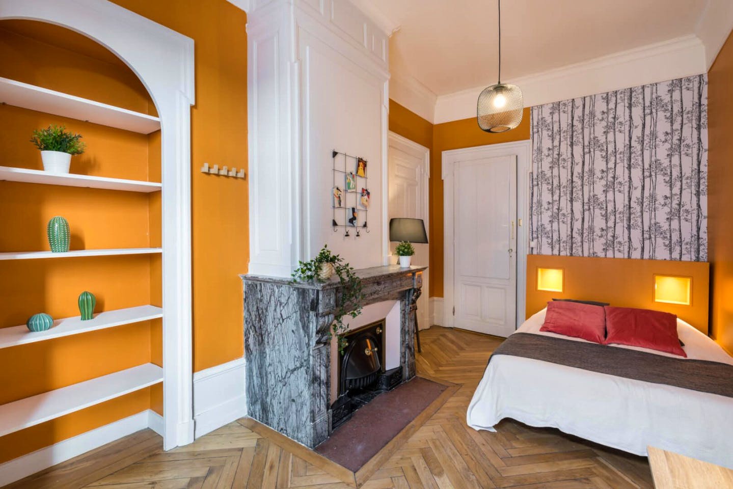 5-Bed Apartment on rue Gasparin