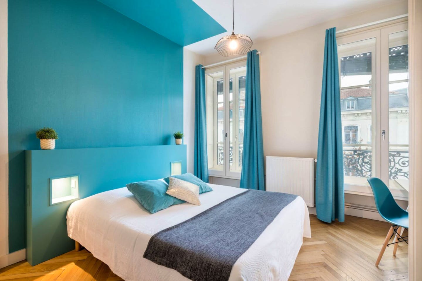 5-Bed Apartment on rue de la République