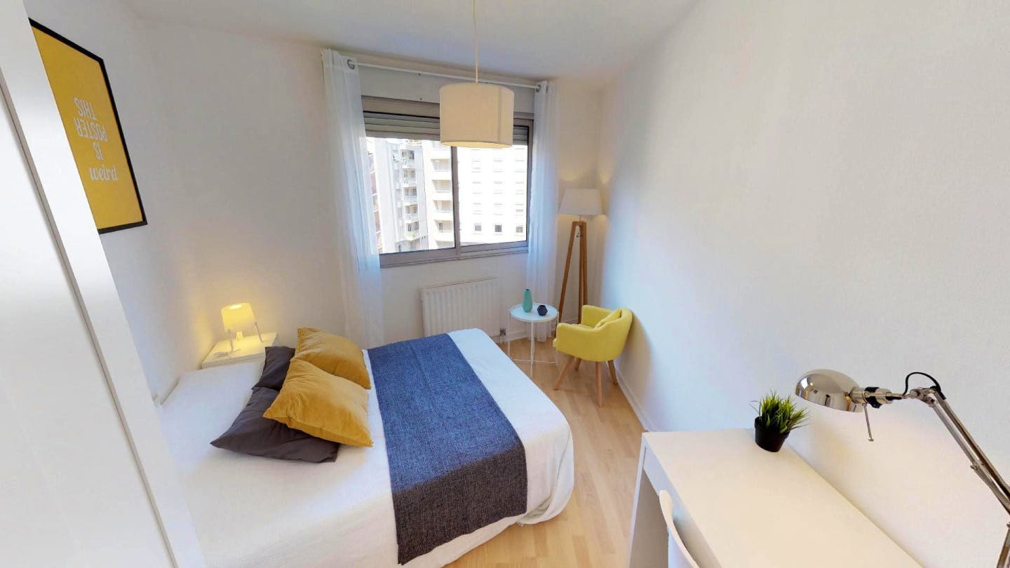 5-Bed Apartment on rue Juliette Récamier
