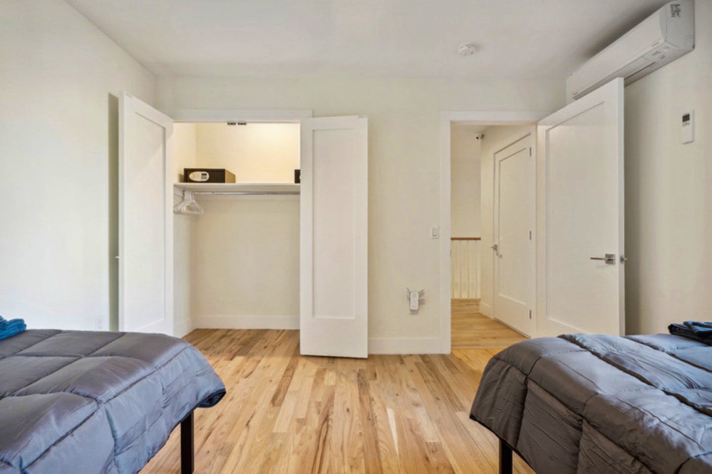 Charming apartment 5 miles from the Rockefeller Center
