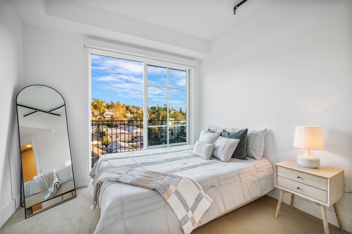 Brand-New Luxury Coliving in Silver Lake - Rooftop, In Unit W/D