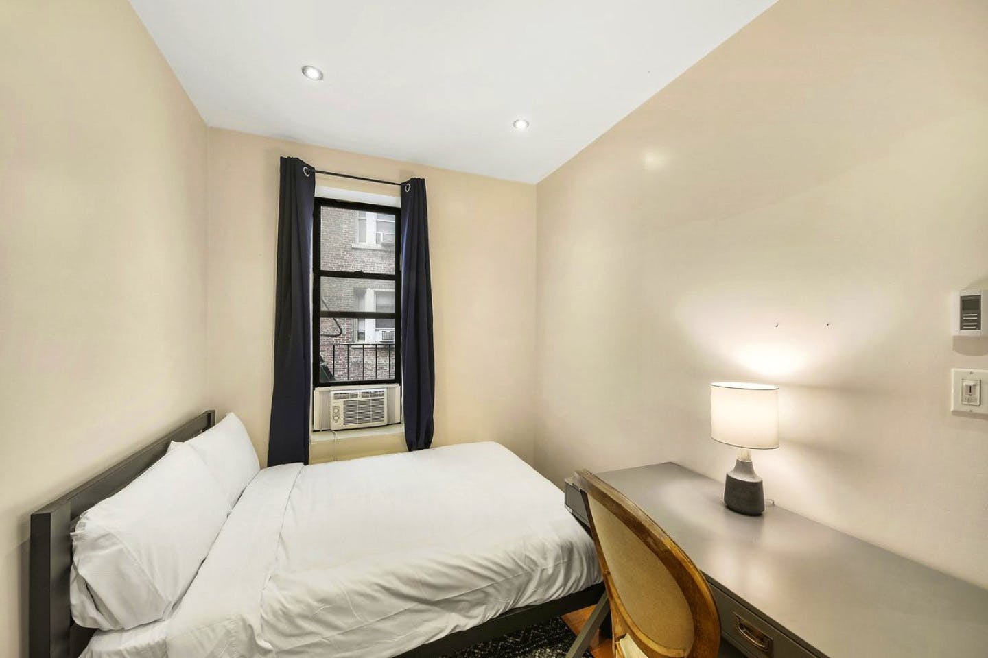 Exceptional Stunning Apt. 1 block away from Columbia University