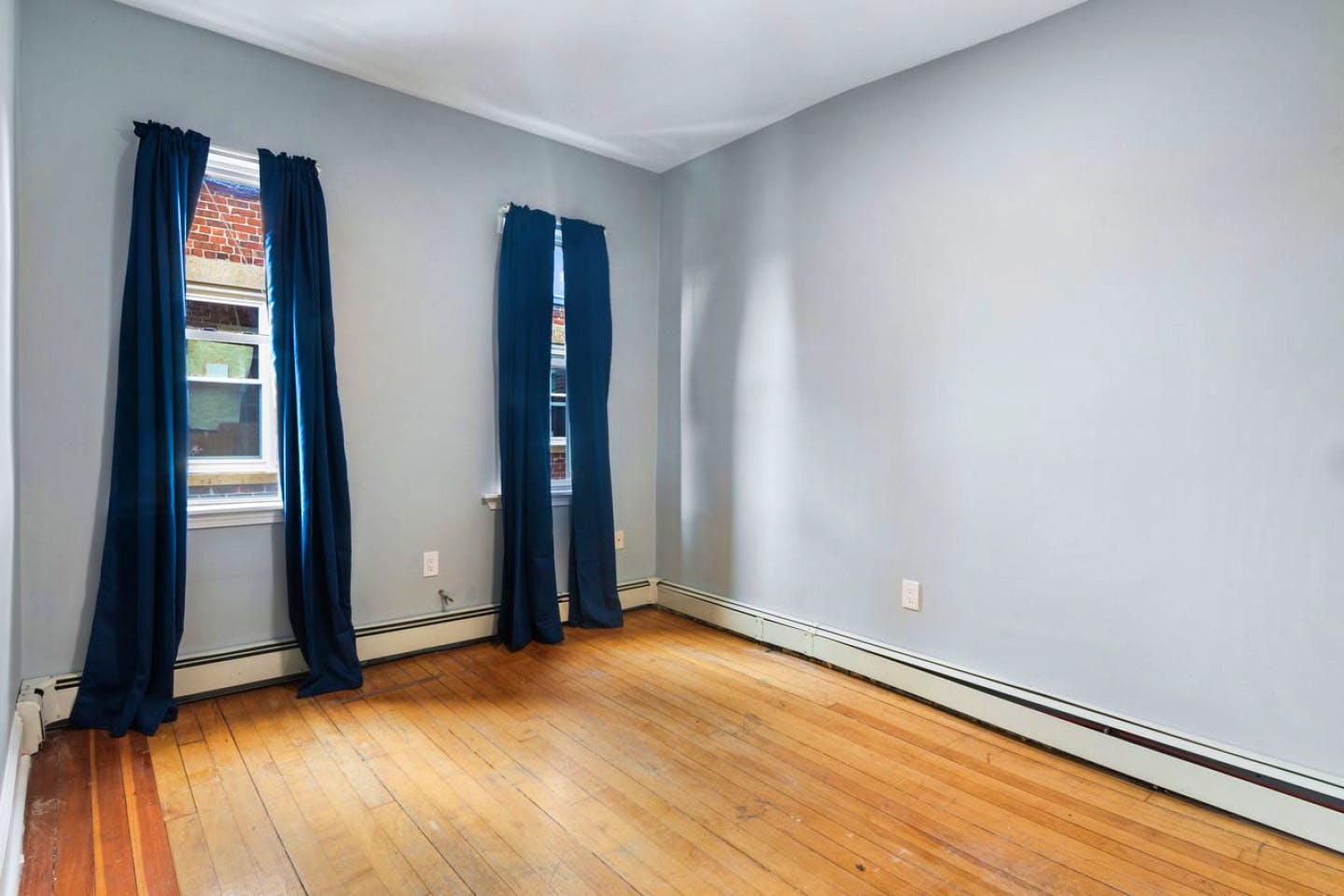 Magnificient Cozy Apt. in front of 183 Harvard Avenue Station