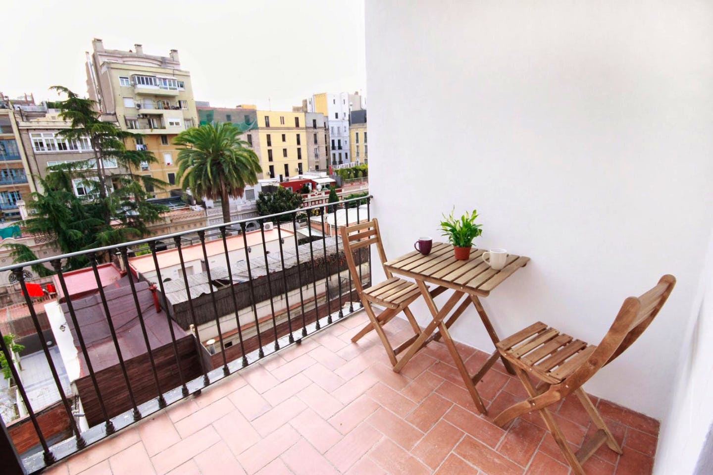 Brilliant apartment near Girona Bus Station
